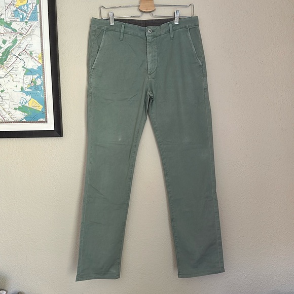AG Adriano Goldschmied Slim Khaki Pants Green Size 32R Men’s - Picture 1 of 9